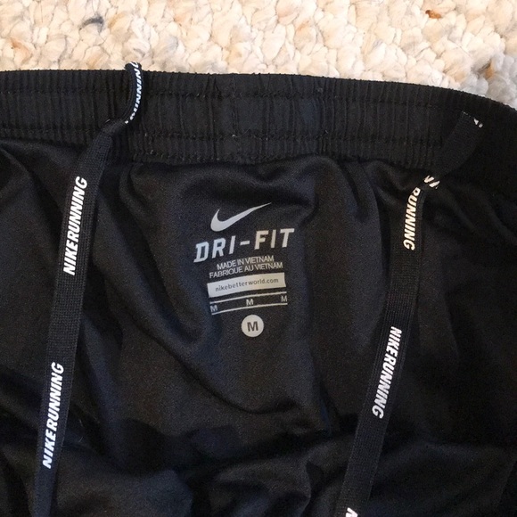 Nike Dry-Fit Shorts - Picture 4 of 4